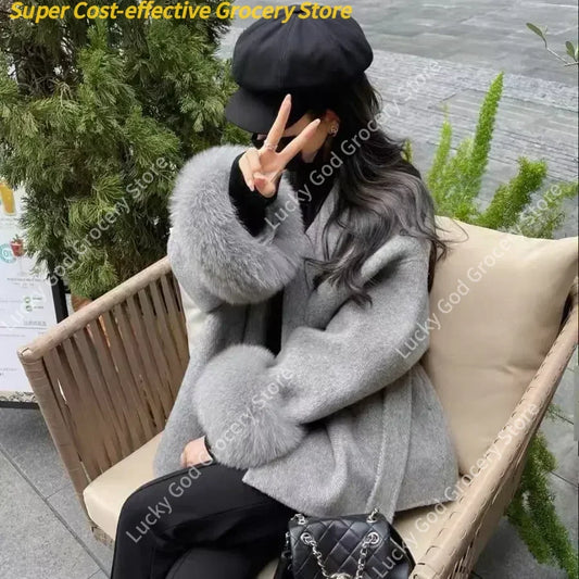 Hot sale high-end warmth comfortable and stylish double-sided straps for women Not pure wool removable cuffs plush short jacket