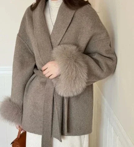 Hot sale high-end warmth comfortable and stylish double-sided straps for women  Not pure wool removable cuffs plush short jacket